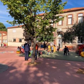 Cour %C3%A9cole maternelle enfants maire