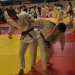 Echauffement Tournoi International Tommy DUBOUSQUET Nassim NASIBOV