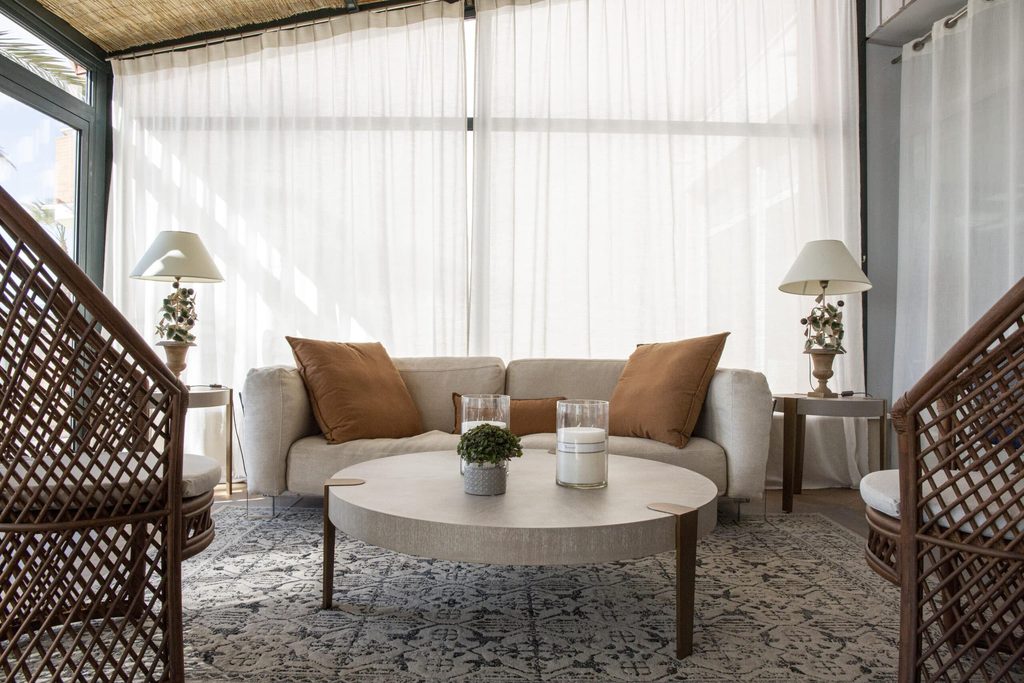 Lesflamantsroses salon veranda