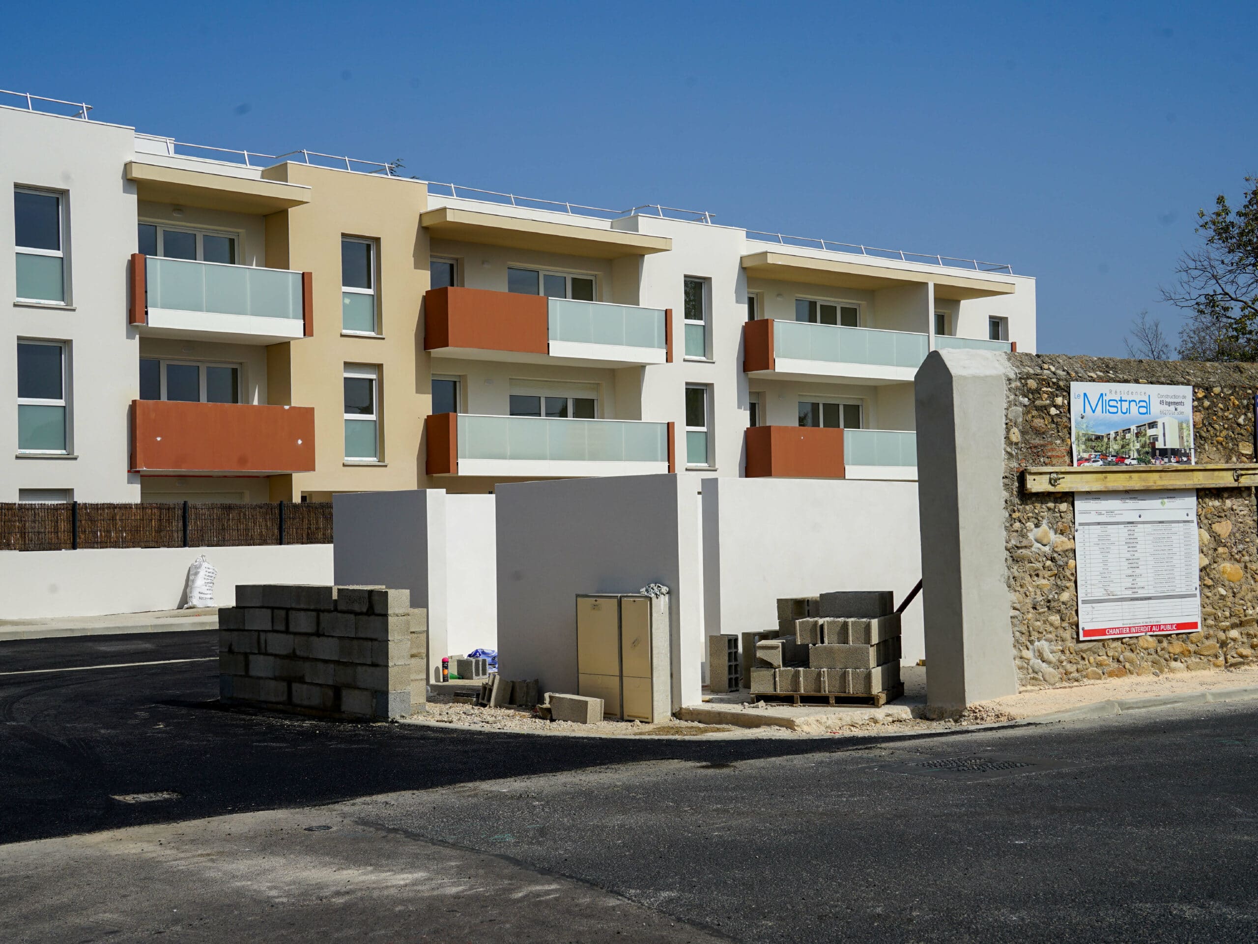 8b053207 residence mistral portail scaled