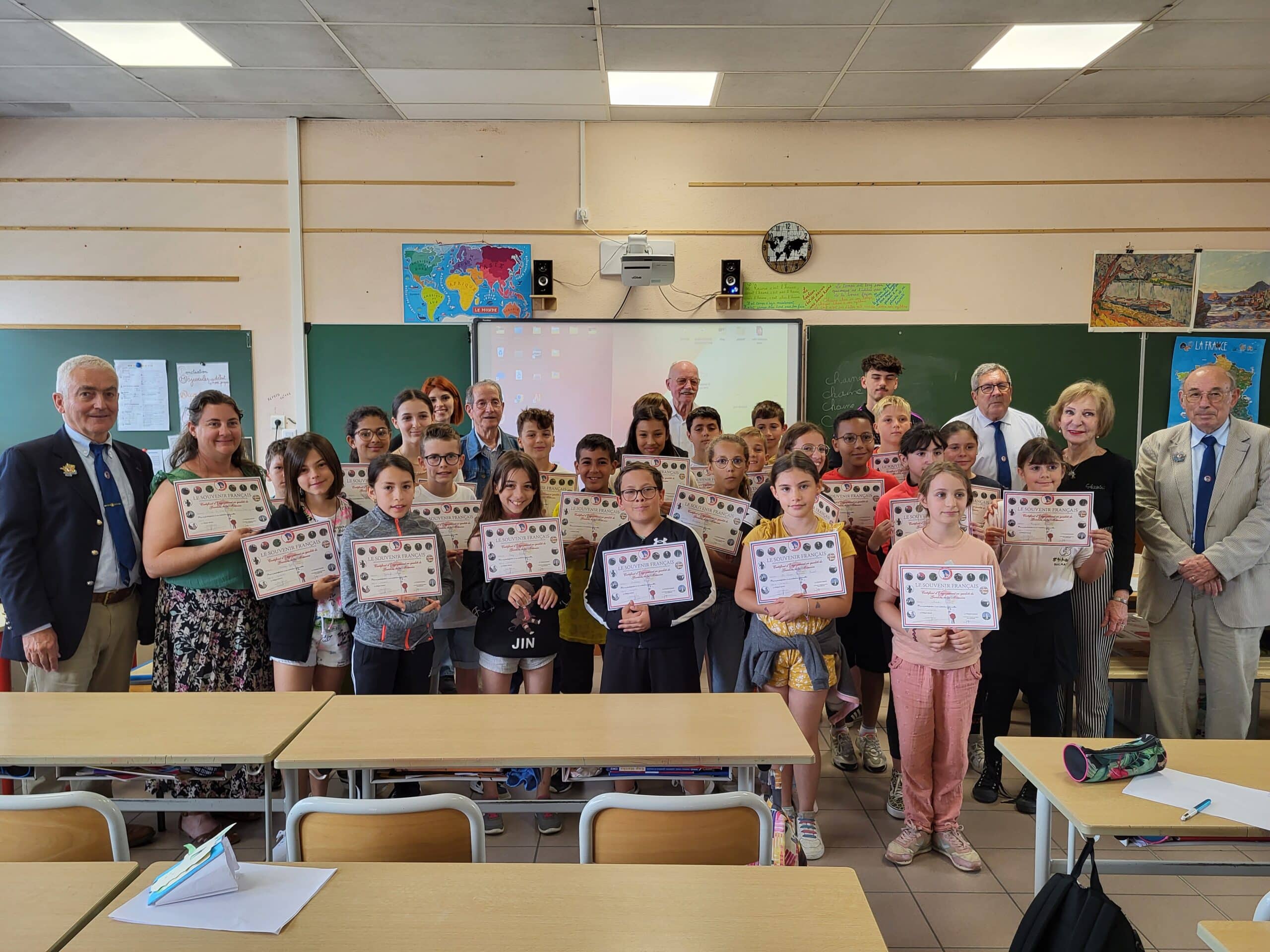 F8898fff la classe de madame bender scaled