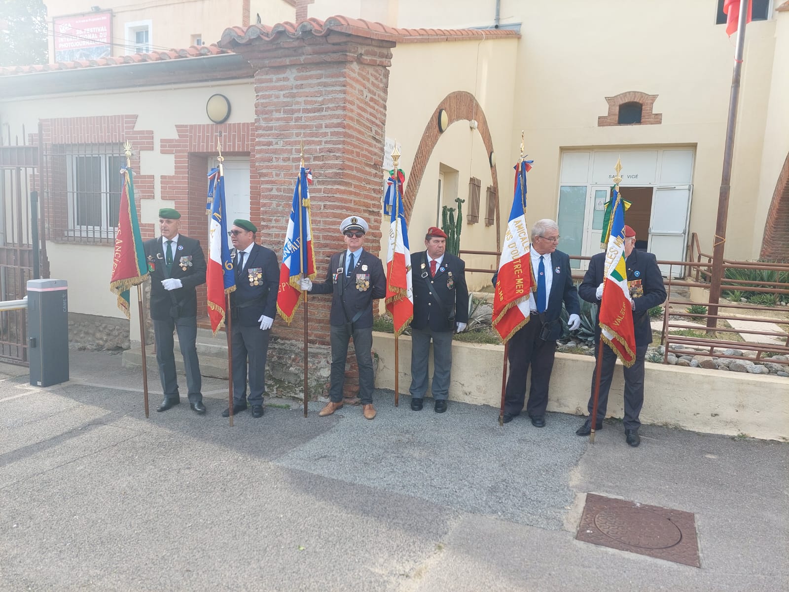 Les porte-drapeaux