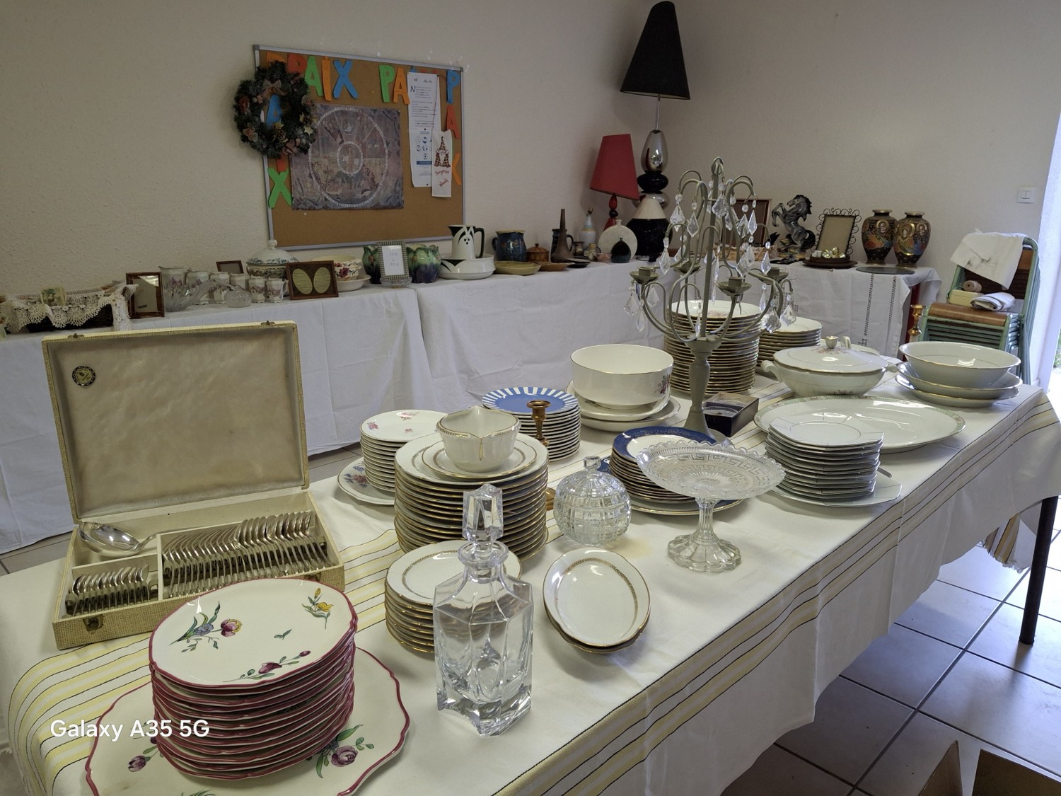 Les arts de la table prposés à la vente