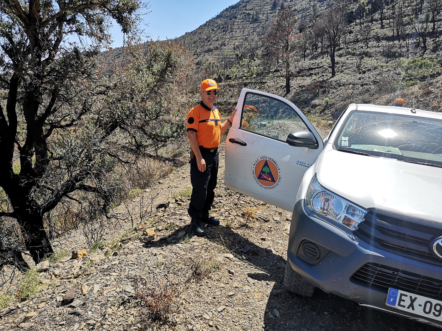 Tenue RCSC Elne et véhicule de patrouille