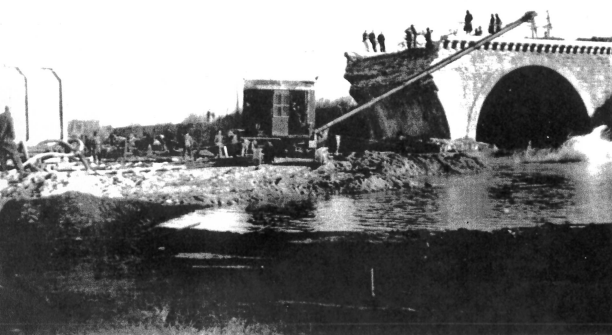 Pont côté Palau, en amont du pont (1)