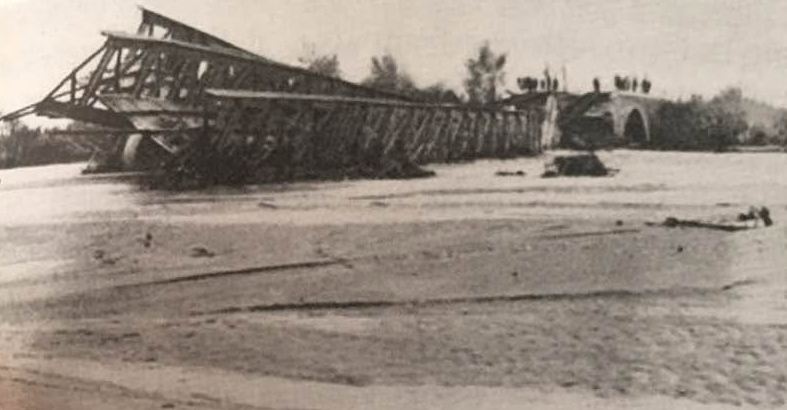 Pont détruit entre Elne et Palau 1940 (1)
